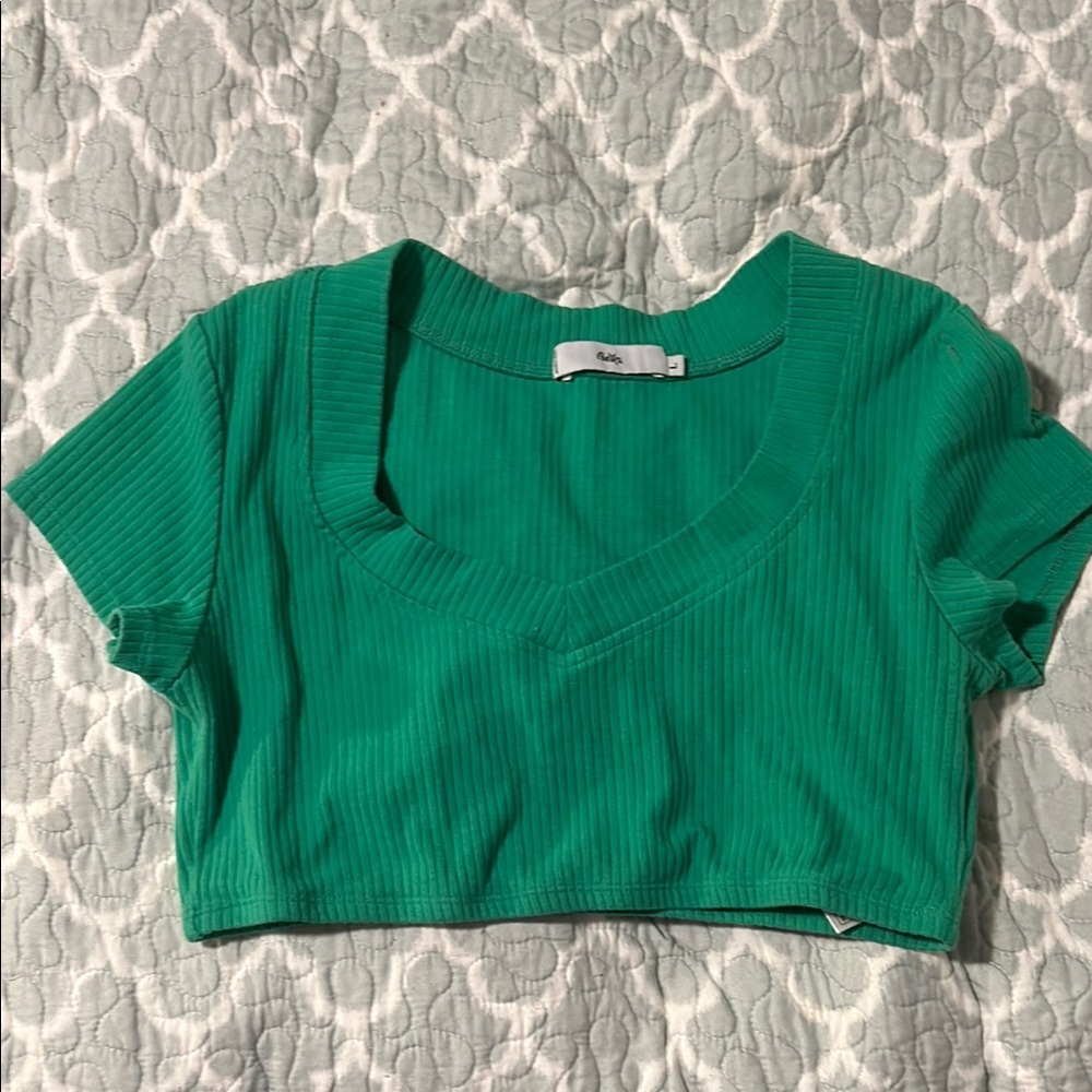 Adika Emerald Ribbed V-Neck Crop Top